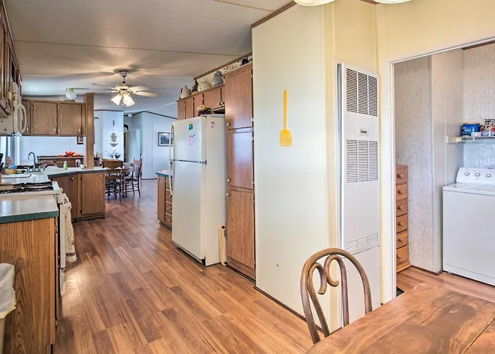 Holiday home Cozy Yuma Retreat W/ Furnished Patio & Grill!