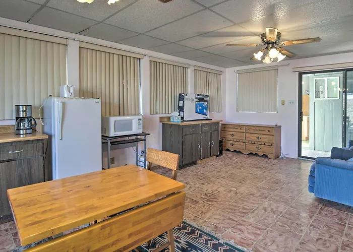 Holiday home Cozy Yuma Retreat W/ Furnished Patio & Grill! *