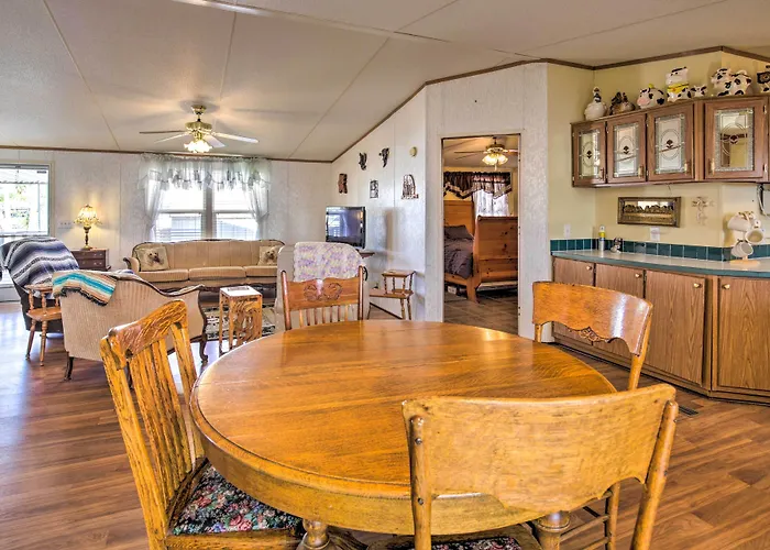 Holiday home Cozy Yuma Retreat W/ Furnished Patio & Grill! *